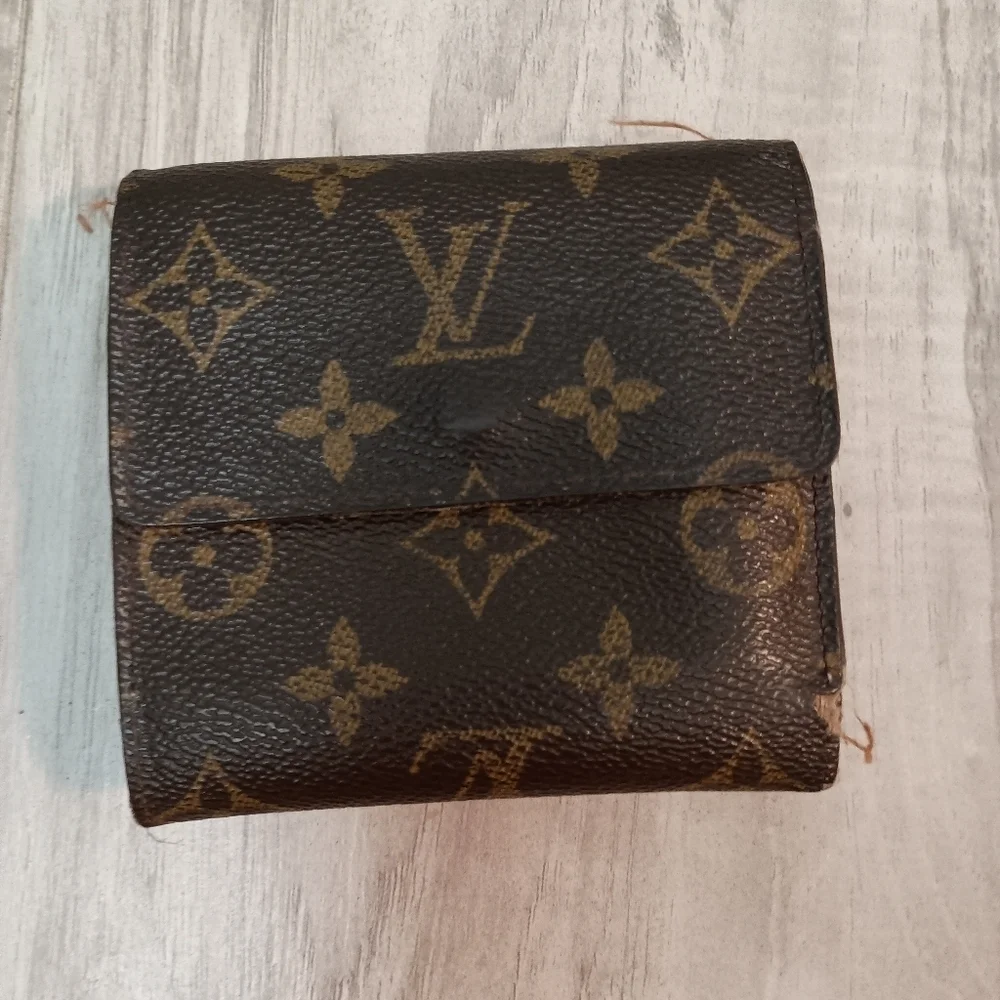 Authentic Louis Vuitton Monogram Portefeiulle Elise Trifold Wallet